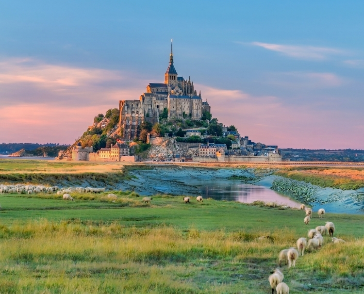 Highlights-of-the-Seine-River-in-France